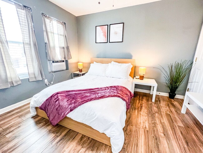 Building Photo - 1804 Morgan Ave Unit ID1268418P