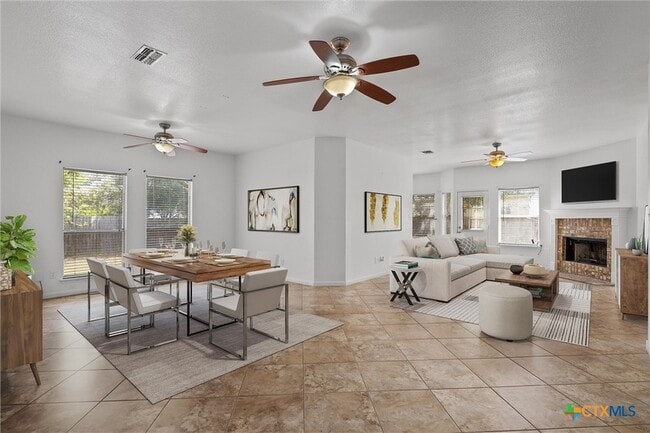 Photo - 204 Mallard Cove