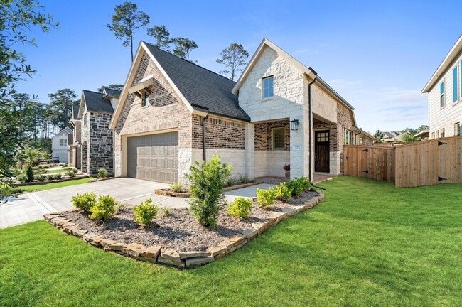 Photo - 325 Mallorn Ln