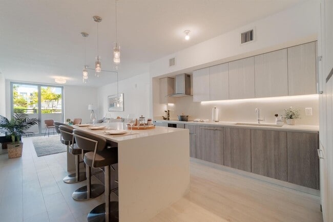 Photo - 111 SE 1st Ave Unit 309