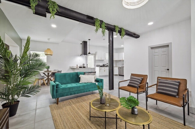 Photo - 2508 Nokomis Rd Unit ID1019586P