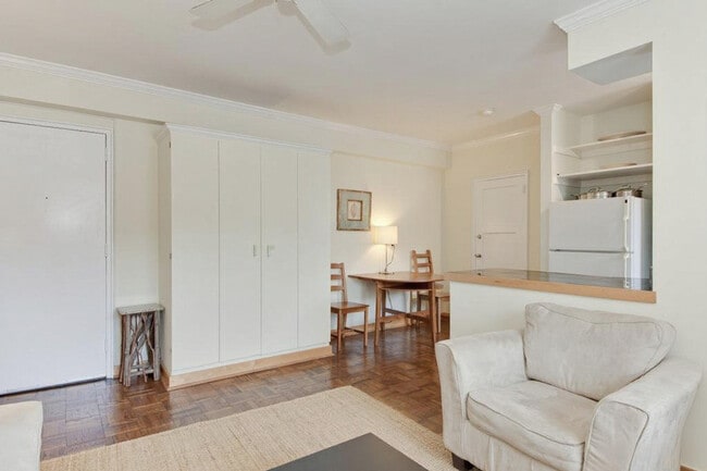 Photo - 2128 N St NW Unit ID355P