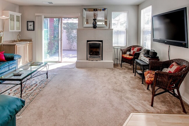 Building Photo - 29 Giacomini Rd Unit ID1304895P