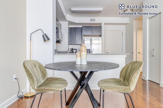 Photo - 4918 St Elmo Ave Unit SI FL7-ID894