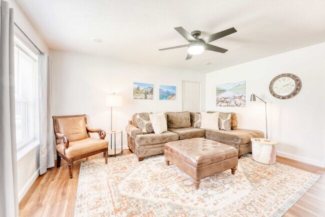 Photo - 1308 SE E St Unit ID1241345P