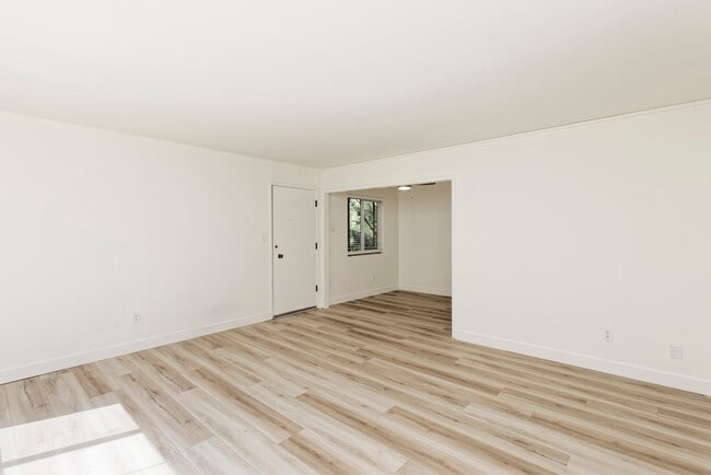 Photo - 184 Callan Avenue