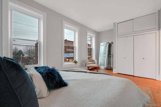 Photo - 64 S Broadway