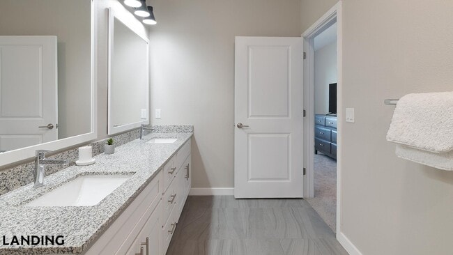 Building Photo - 1000 Western Breeze Circle Unit 1-209