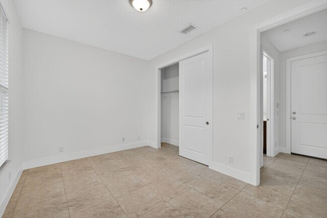 Photo - 7089 Edison Pl