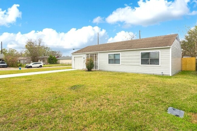 Photo - 4901 Richfield Ln