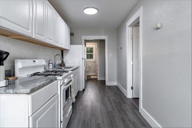 Photo - 1112 Morgan Ave Unit ID1268432P