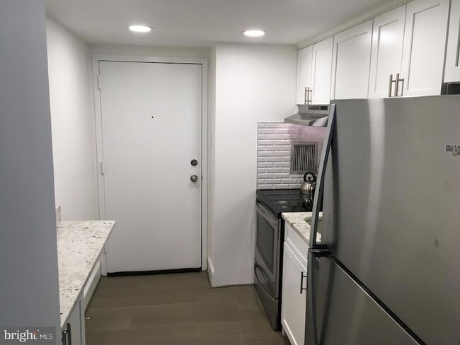 Photo - 1825 T St NW Unit 303