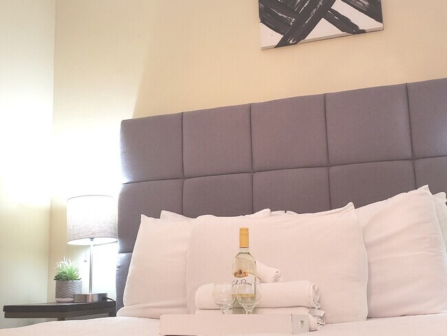 Photo - 21 Case Ave Unit ID1373628P