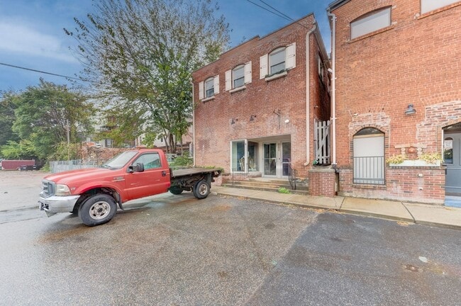 Photo - 750 Main St Unit 2A
