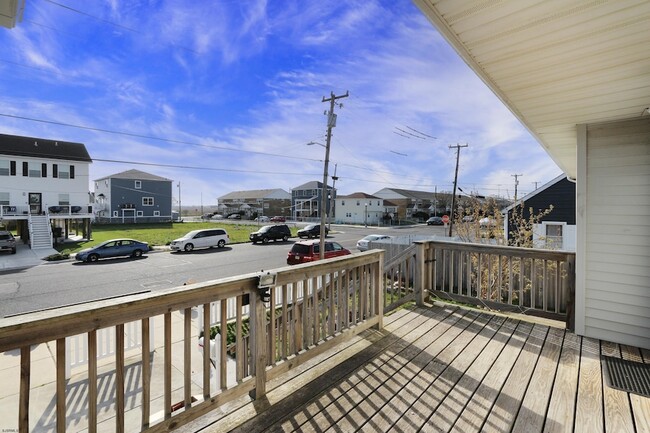 Photo - 361 N Richmond Ave