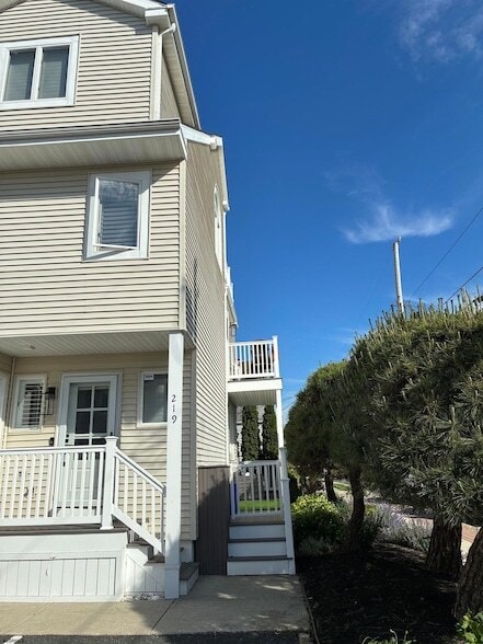 Photo - 219 N 36th Ave