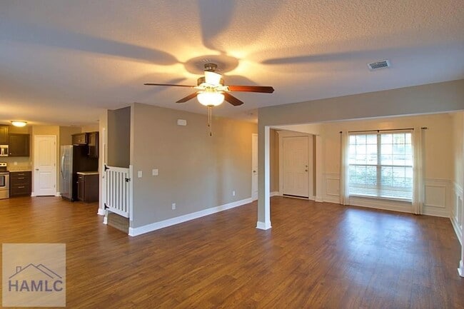 Photo - 235 Pine View Rd SE