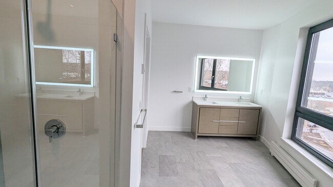 Photo - Vavel Apartments