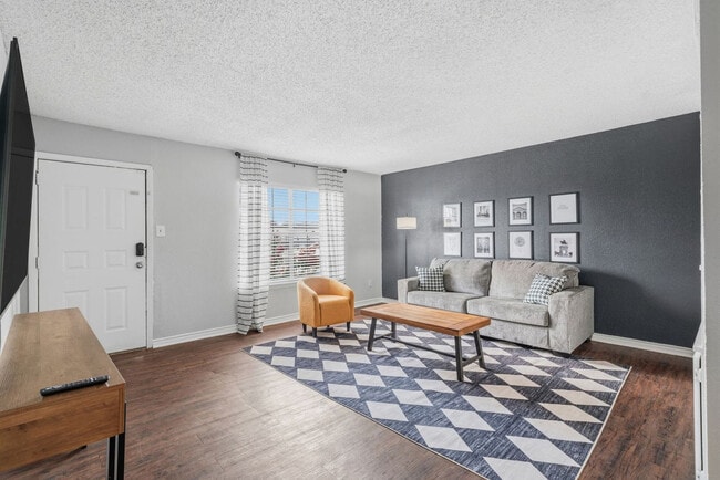 Building Photo - 1307 Wilcrest Dr Unit SI ID1592192P