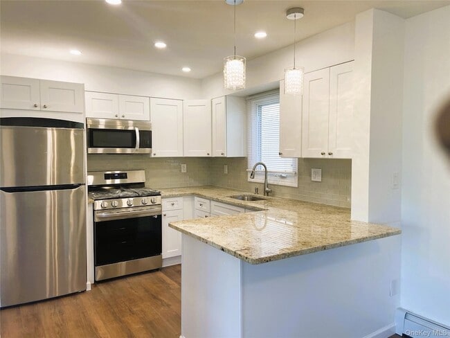 Building Photo - 473 Franklin Blvd Unit Main