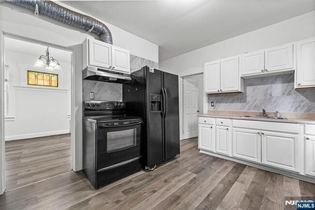 Photo - 105 Van Riper Ave Unit 1