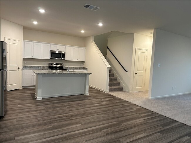 Photo - 129 Three Chimneys Ln