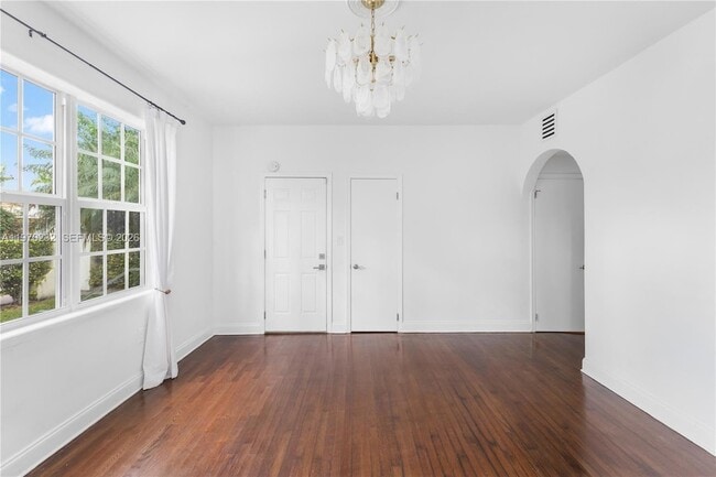 Photo - 1027 Euclid Ave Unit 1