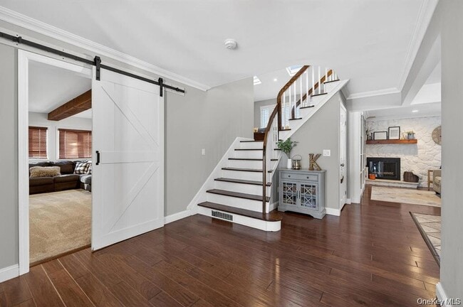 Photo - 18 Melrose Ln