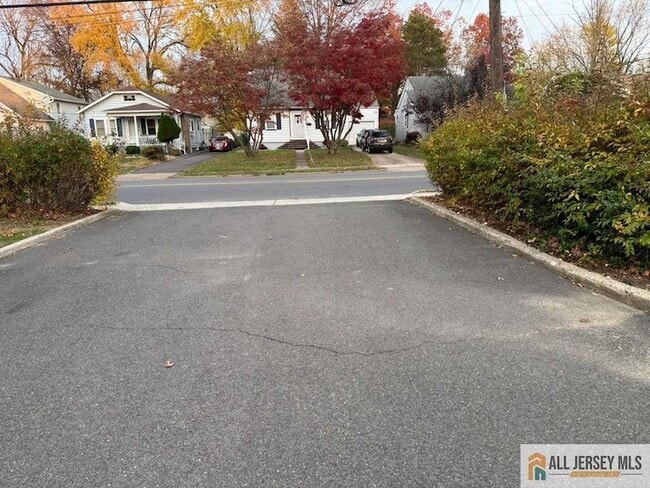 Photo - 107 Parkway Ave