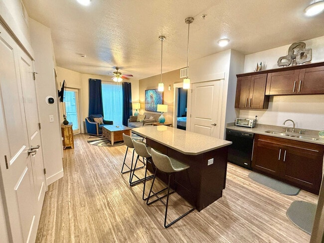 Photo - 460 E 400 S Unit ID1389246P