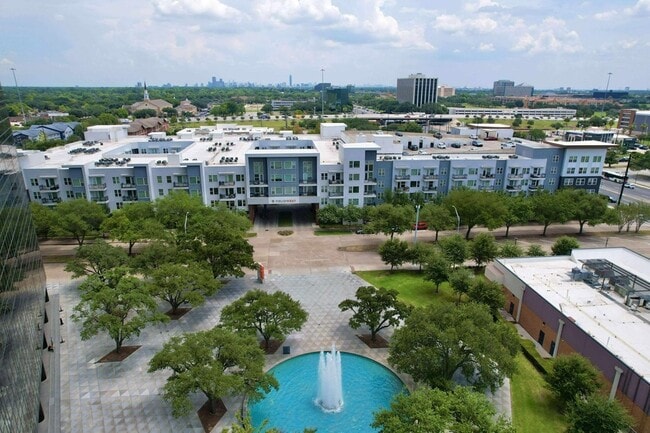 Photo - 2525 CityWest Blvd Unit B3A