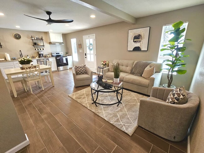 Building Photo - 30 Buck Ln Unit SI ID1534777P