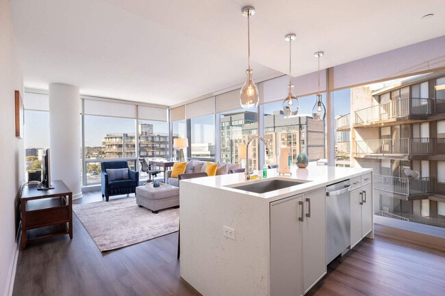 Building Photo - 405 Atlantic St Unit SI FL15-ID1323699P