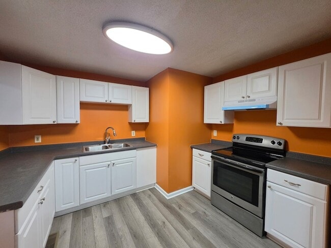 Photo - 1205 Meridian St