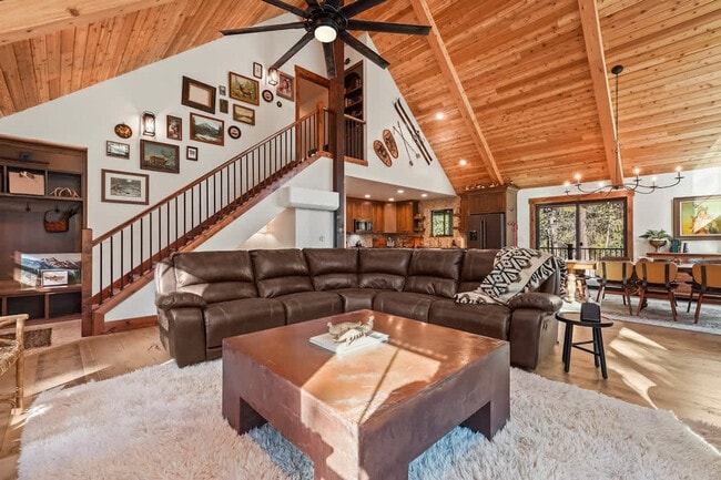 Photo - 18 Spur Dr Unit SI ID1460926P