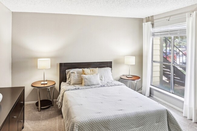 Photo - Hunters Chase