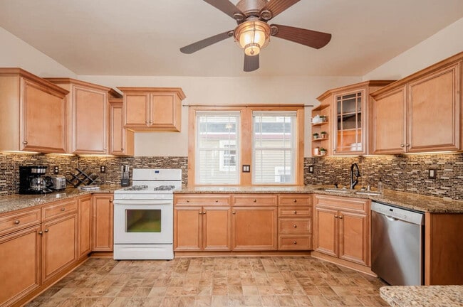 Photo - 318 Saratoga Ave Unit ID1061624P