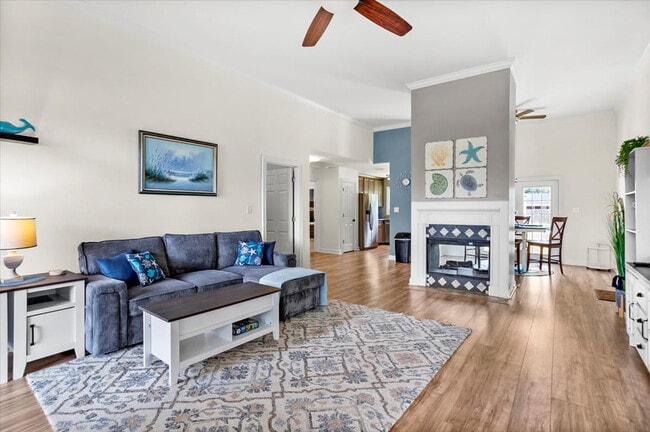 Building Photo - 5012 Deborah St Unit ID1032110P