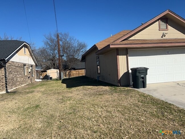 Photo - 4405 Greenlee Dr