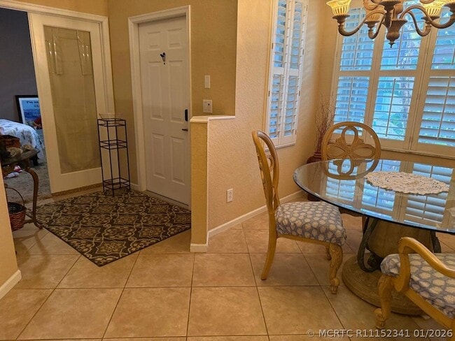 Photo - 328 W Coral Trace Cir