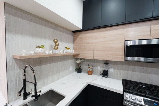 Photo - 2609 Center Ave Unit SI ID1369657P