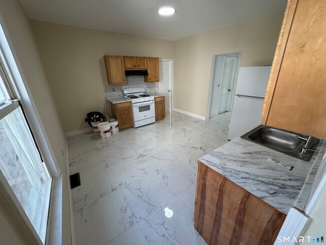 Photo - 107 Fremont St