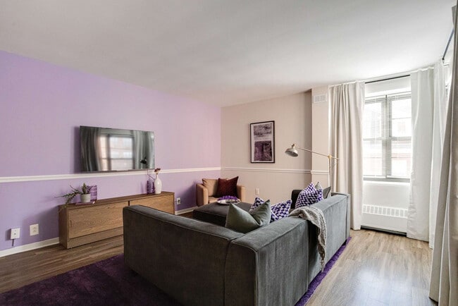 Photo - 112 W University Pkwy Unit FL12-ID1335981P