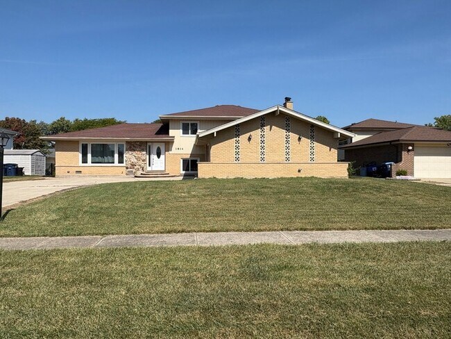 Photo - 1814 Holly Ave