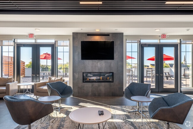 Interior Photo - Lamphouse Apartments