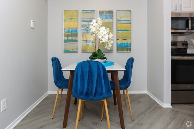 1BR, 1BA - A2 - Dining Room - Savannah at North Dallas (Toscana)