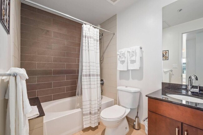 Photo - 911 15th St Unit ID1013121P