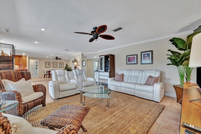 Photo - 1038 Contento St Unit ID1366625P