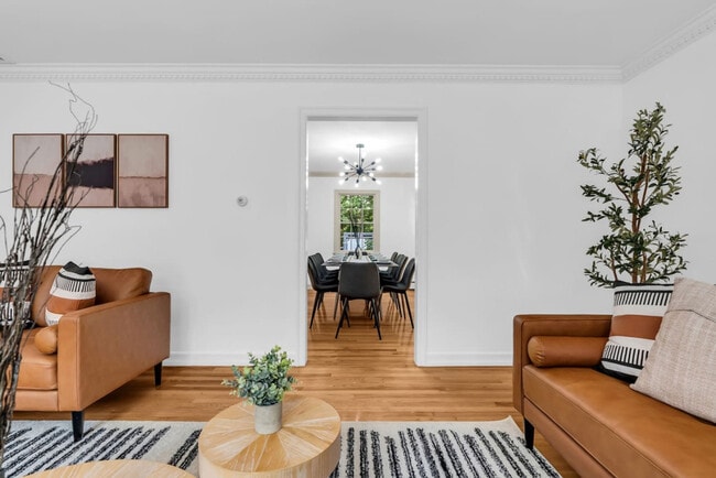 Building Photo - 3 Cherry Ln Unit ID1328118P