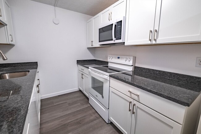 Photo - 100 High St Unit 802